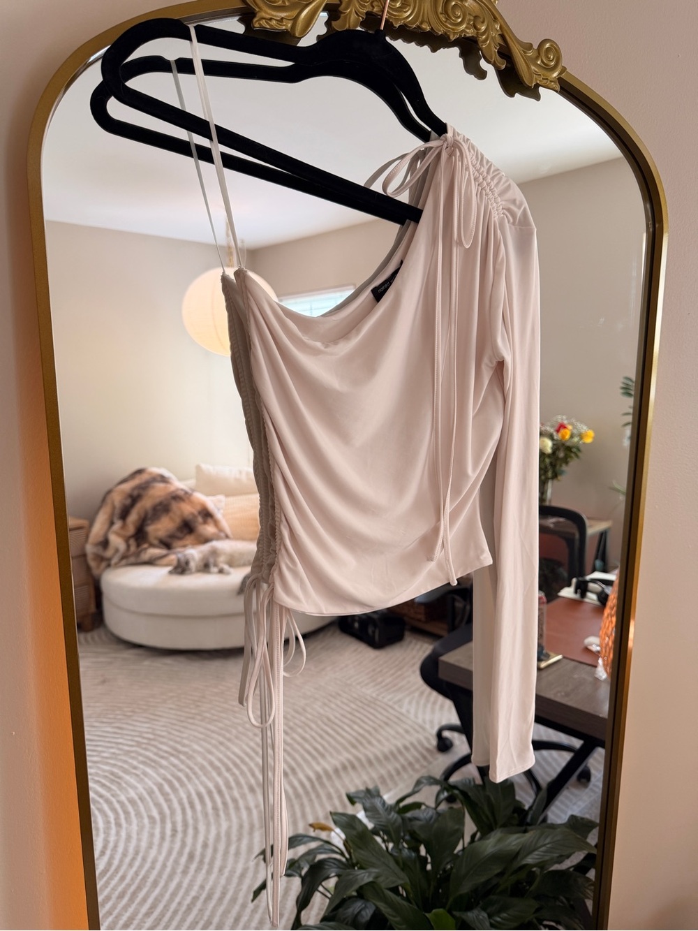 Naked Wardrobe One-Shoulder Ruched Crop Top in Cream